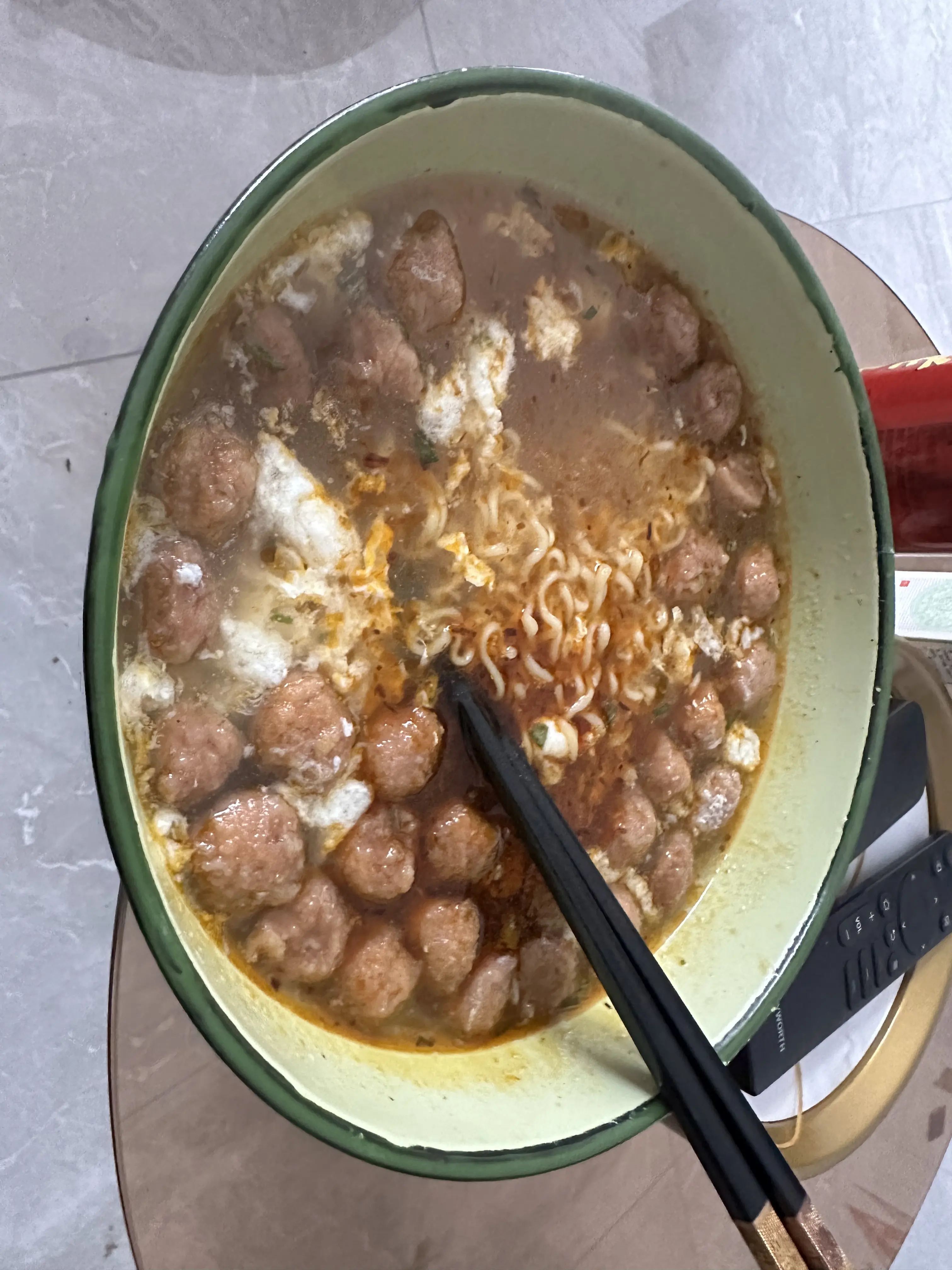 肉丸方便面荷包蛋